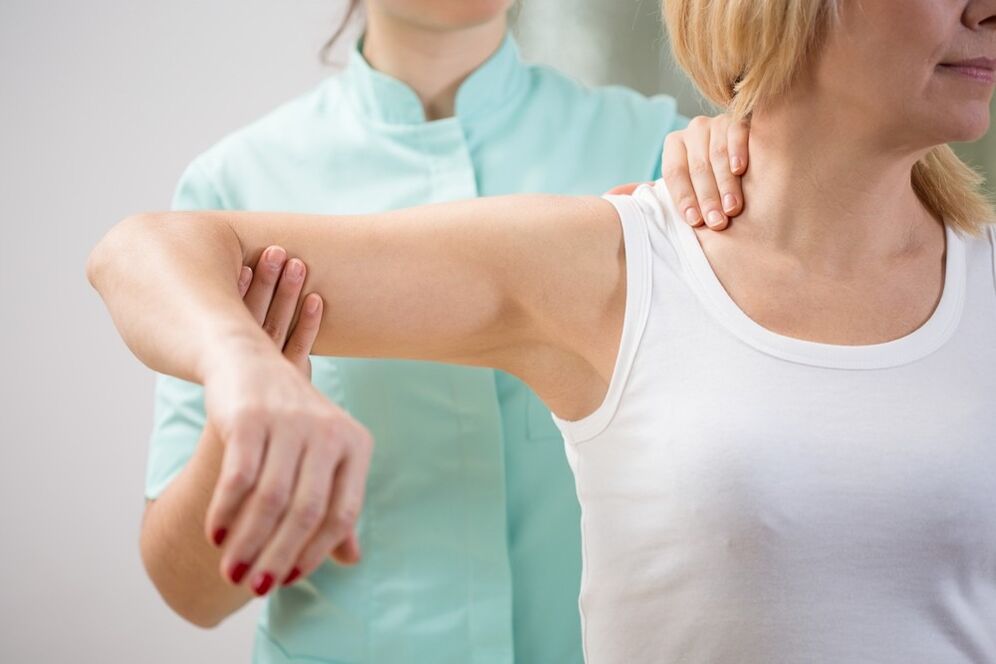 A physician with a cervical osteochondrosis